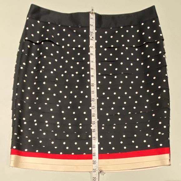 White House Black Market Tiered Polka Dot Pencil Skirt, size 12 - Picture 9 of 9